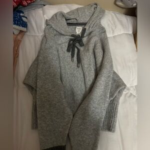 Women’s oversized sweater